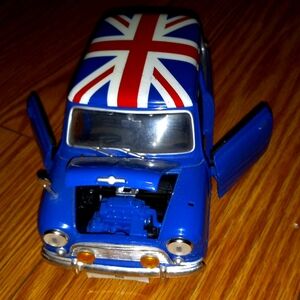 CAR DIE CAST WANKER MOBILE AUSTIN POWER STYLE